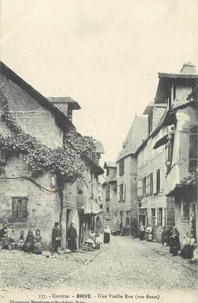 .CPA FRANCE 19 " Brive,  Une vieille rue.  "