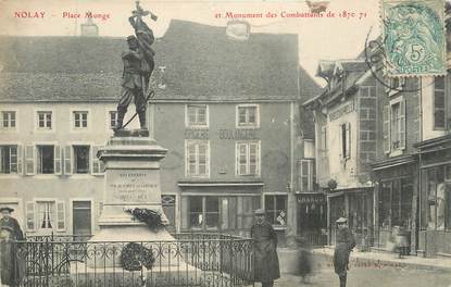 .CPA FRANCE 21 "Nolay, Place Monge et monument aux morts"