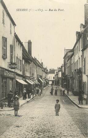 .CPA   FRANCE 21 "Seurre, Rue du Pont"