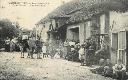 .CPA   FRANCE 21 "Vaux - Saules, Rue principale"