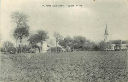 .CPA   FRANCE 21 "Varois, Eglise et Mairie"