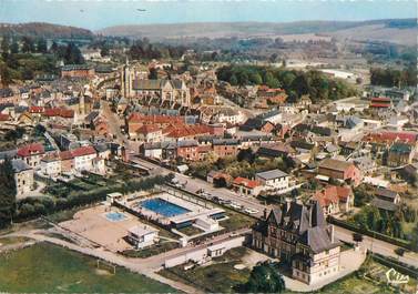  CPSM FRANCE 76 "Aumale, La piscine, vue générale aérienne"