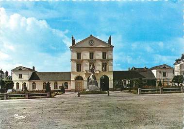  CPSM FRANCE 76 "Bacqueville en Caux, la mairie et le monument"