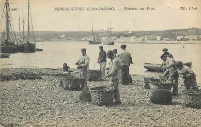 .CPA FRANCE 22 "Perros Guirec, Matelots au port"