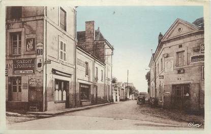 . CPA  FRANCE 86 " St Léger de Montbrillais, Rue principale"