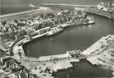 CPSM  FRANCE 76 "Dieppe, vue aérienne, le port"