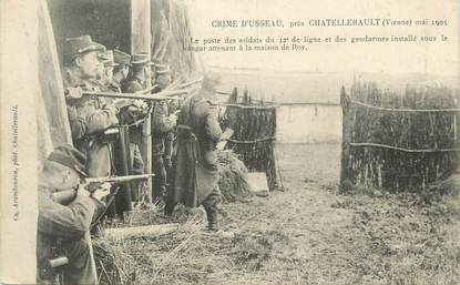 . CPA  FRANCE 86 " Usseau, Le poste des soldats et des gendarmes sous le hangar attenant à la Maison de Roy"