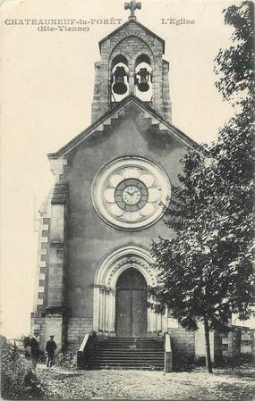 . CPA  FRANCE 87 "Chateauneuf la Forêt, L'église"