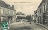 87 Haute Vienne .CPA FRANCE 87 " Laurière, Place du marché et le presbytère"