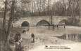 .CPA FRANCE 87 "St Junien, Le pont St Elisabeth sur la Glane" / LAVEUSE