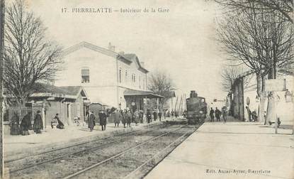 .CPA  FRANCE 26 " Pierrelatte, Intérieur de la gare" / TRAIN