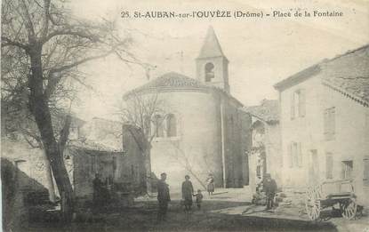 .CPA  FRANCE 26 "Saint Auban sur l'Ouvèze, Place de la Fontaine"