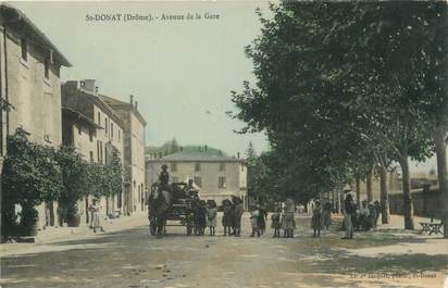 .CPSM  FRANCE 26 "St Donat, Avenue de la Gare"