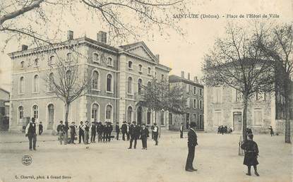 .CPA FRANCE 26 "St Uze, Place de l'Hôtel de Ville"