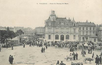 .CPA FRANCE 26 "Valence, Place du Champ de Mars"