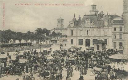 .CPA FRANCE 26 "Valence,  Place du Champ de Mars, marché aux boeufs"