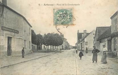 .CPA   FRANCE 45 " Artenay, Place de la Gendarmerie"