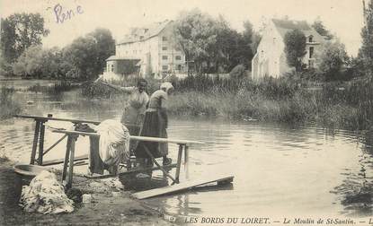 .CPA   FRANCE 45 " Les bords du Loiret, Le moulin de St Santin" / LAVEUSE