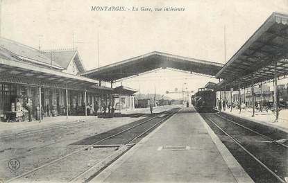 .CPA  FRANCE 45 "Montargis, La gare vue intérieure"
