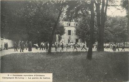 .CPA  FRANCE 45 "Orléans, Jeunesse ouvrière, la partie de ballon"