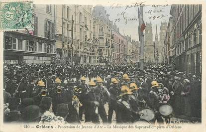 .CPA  FRANCE 45 "Orléans, La procession de Jeanne d'Arc, la musique des sapeurs pompiers"/POMPIERS