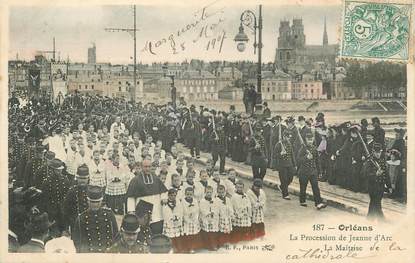 .CPA  FRANCE 45 "Orléans, La procession de Jeanne d'Arc, la maîtrise"