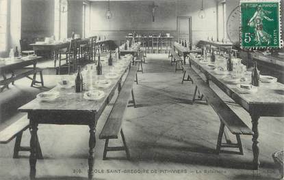 .CPA  FRANCE 45 "Pithiviers, Ecole St Grégoire, le réfectoire"