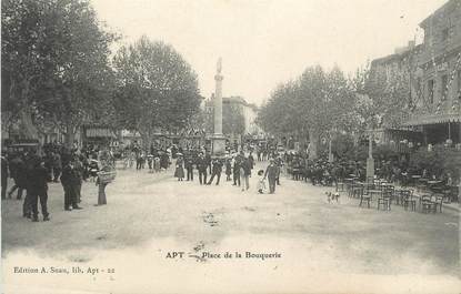 .CPA  FRANCE 84 "Apt, Place de la Bouquerie"