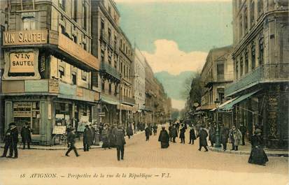 .CPA  FRANCE 84 "Avignon, Perspective  de la rue de la République"