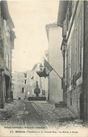 .CPA FRANCE 84 " Bédoin, La grande rue, la Mairie"