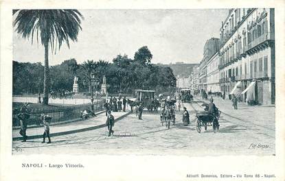 CPA ITALIE "Naples, Largo Vottoria"