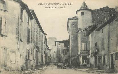 .CPA FRANCE 84 " Châteauneuf du Pape, Rue de la Mairie"