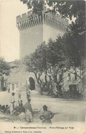 .CPA  FRANCE 84 " Carpentras,  Porte d'Orange"