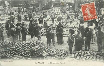 .CPA  FRANCE 84 " Cavaillon, Le marché aux melons.  "