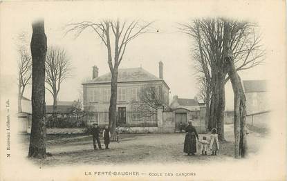 CPA FRANCE 77  "La Ferté Gaucher, Ecole de Garçons"