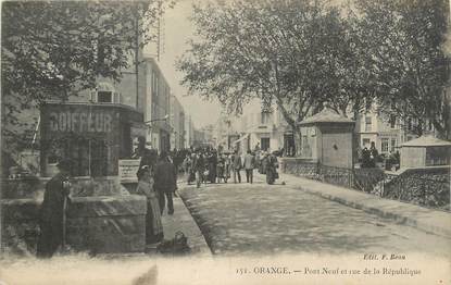 .CPA  FRANCE 84 "Orange, Pont Neuf et rue de la République"