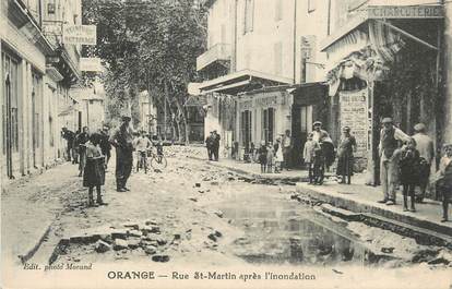 .CPA FRANCE 84 "Orange, Rue St Martin après l'inondation "