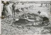 France PHOTO ORIGINALE / FRANCE 14 "Trouville, concours de chateaux de sable"