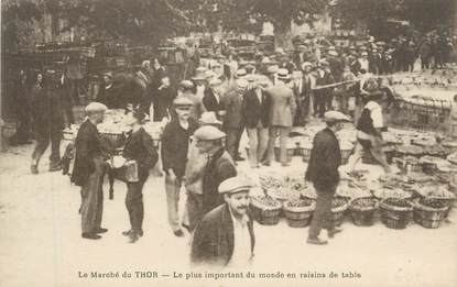 .CPA  FRANCE 84 "Le Thor, Le marché du raisin de table"