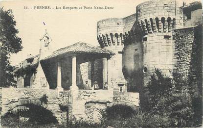 .CPA  FRANCE 84 "Pernes, Les remparts et porte Notre Dame"