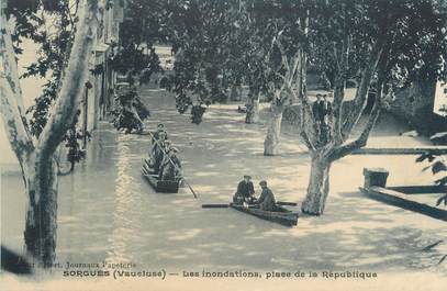 .CPA  FRANCE 84 "Sorgues, Les inondations place de la République"