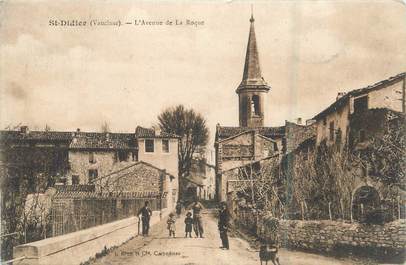 .CPA  FRANCE 84 "St  Didier, Avenue de la Roque"