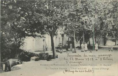 .CPA  FRANCE 84 "Travaillan, Avenue d'Orange"