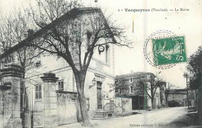 .CPA  FRANCE 84 "Vacqueyras, La Mairie"