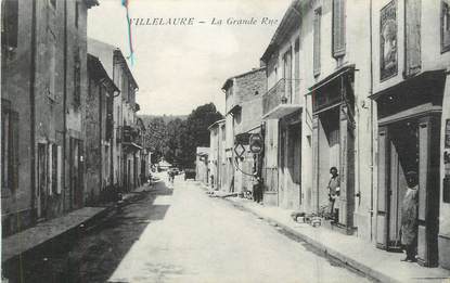 .CPA  FRANCE 84 "Villelaure, La grande rue"