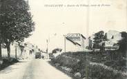 84 Vaucluse .CPA  FRANCE 84 "Villelaure, Entrée du Village, route de Pertuis"