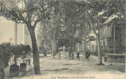 .CPA  FRANCE 84 "Les Vignères, La grande rue"