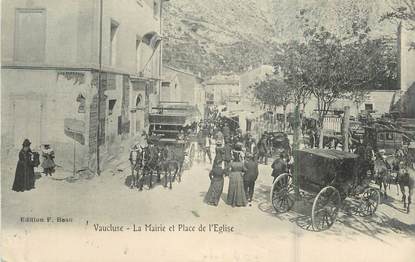 .CPA  FRANCE 84 "Vaucluse, Mairie et place de l'église"