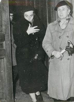  PHOTO ORIGINALE / FRANCE 64 "Bayonne, Arrestation dans l'affaire de la disparition des enfants FINALAY"