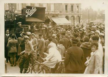  PHOTO ORIGINALE / FRANCE 64 "Bayonne, le Tour de France" / CYCLISME